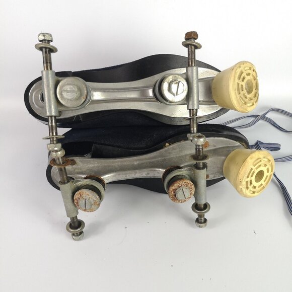 Vintage Suede Roller Skate Boots Navy Blue Dominion Women's Size 6 1980's - Picture 8 of 12